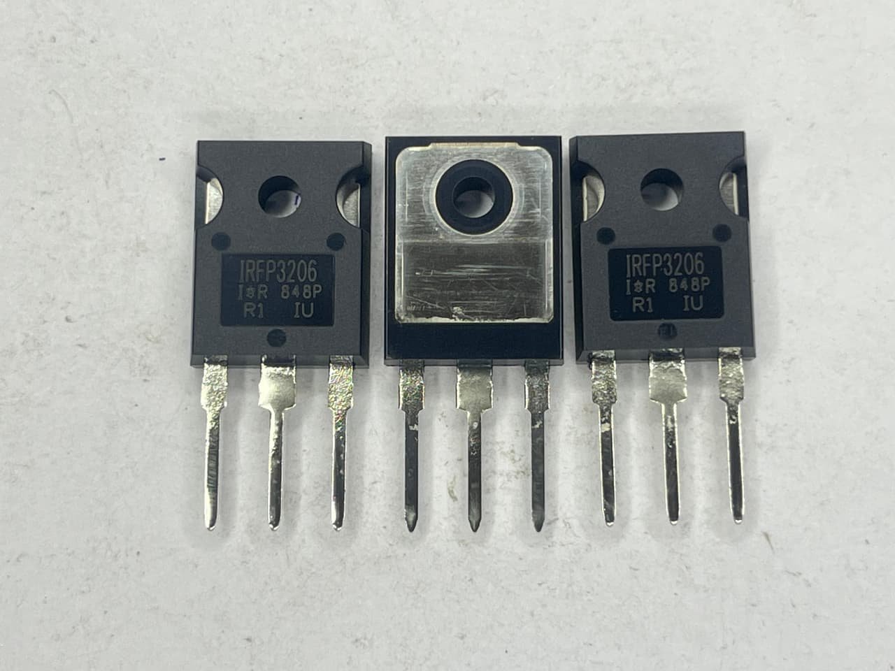 IRFP3206 IR