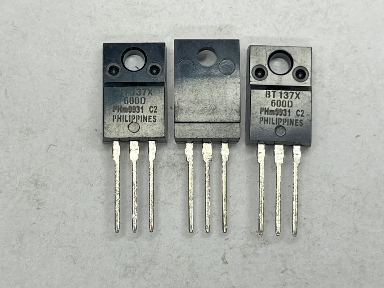 BT137X600D