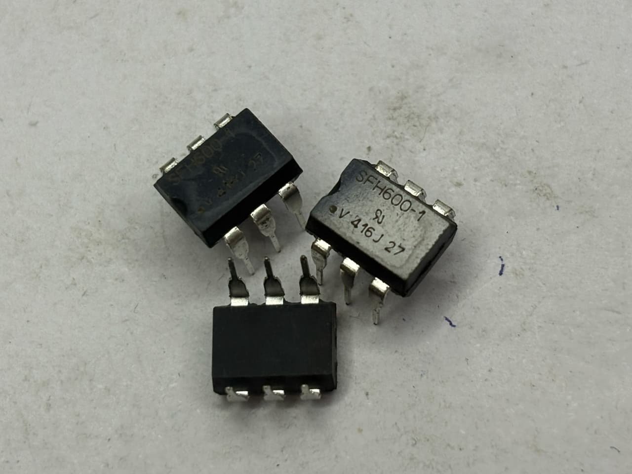 SFH600-1