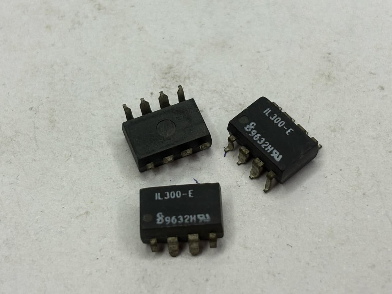 IL300E SMD