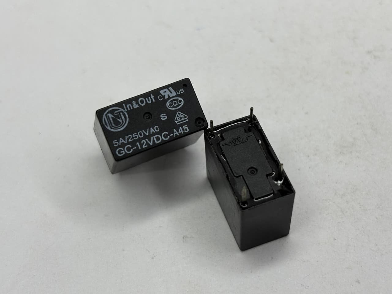 GC12V JZC32F012