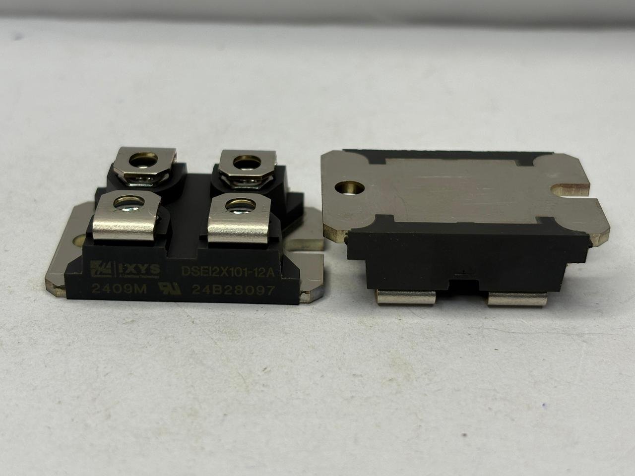 DSEI2*101-12A