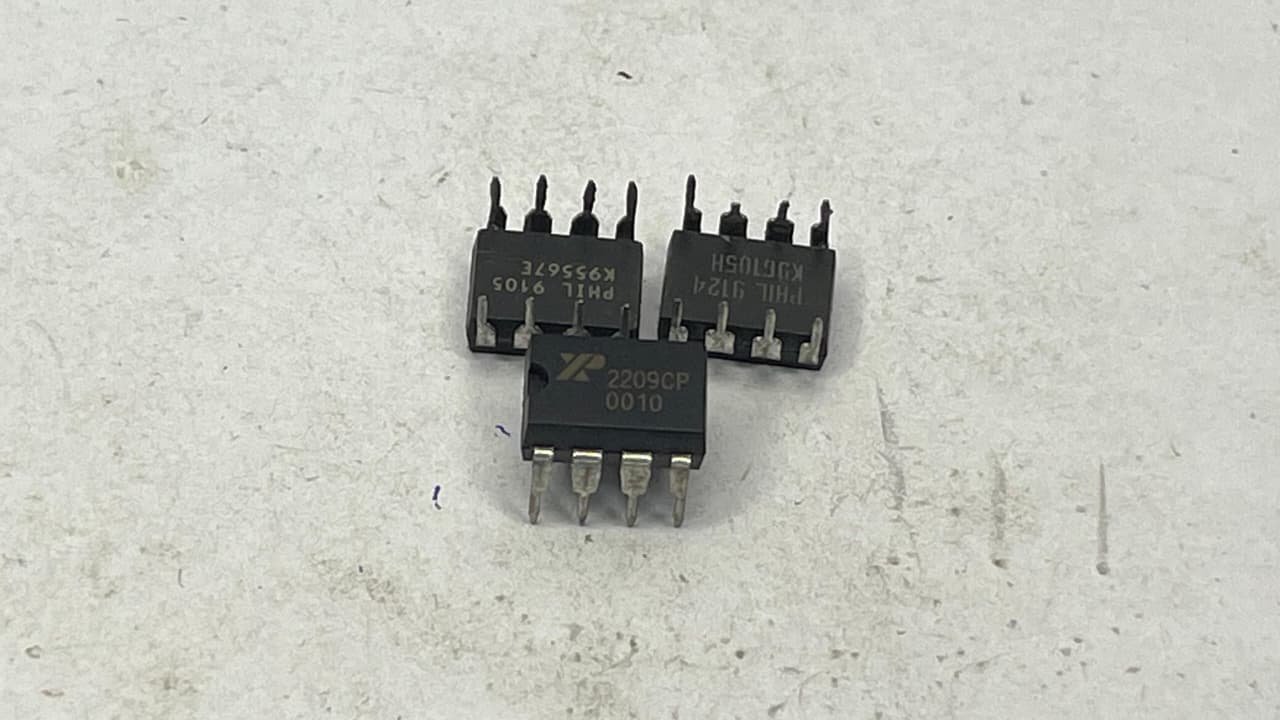 XR2209CP
