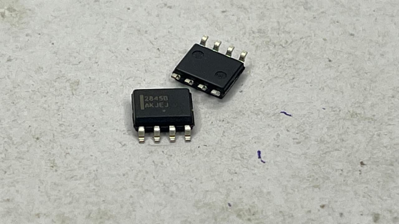 UC2845BD1R2G 8PIN SMD